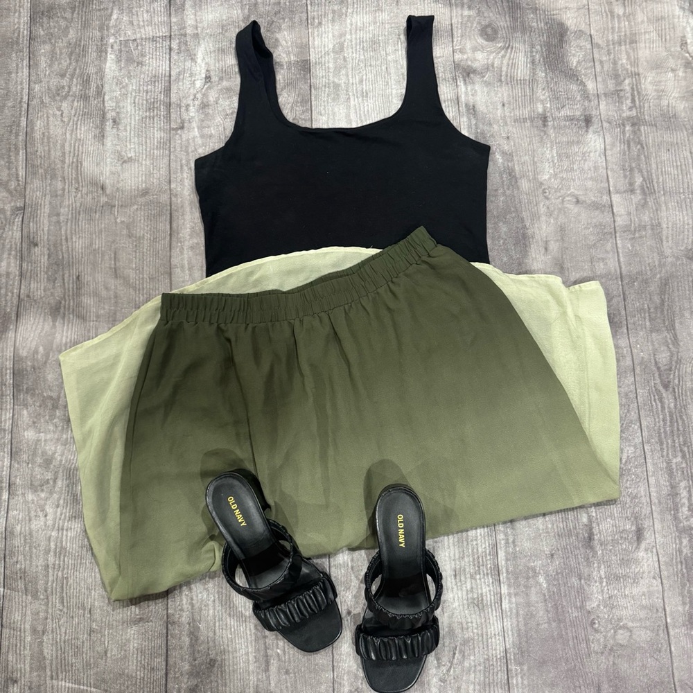 Old Navy Ombré Green Midi-skirt